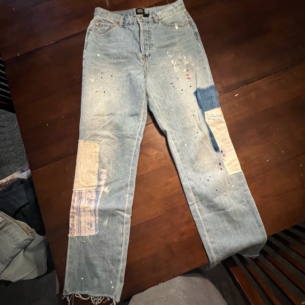 BDG URBAN OUTFITTERS SLIM STRAIGHT DETAILED PATCHWORK STRAIGHT LEG JEANS